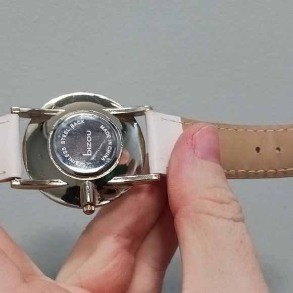 Bijou Watch with Faux Leather Band - Gold and White - Picture 3 of 4